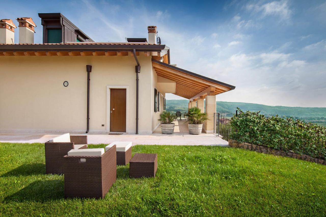 Villa Oleandri 산피에트로인카리아노 외부 사진