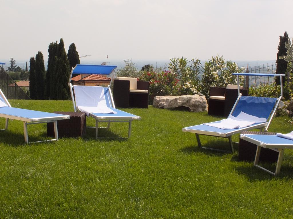 Villa Oleandri 산피에트로인카리아노 객실 사진